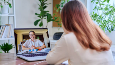 Online Therapist Benefits and How to Choose the Right One