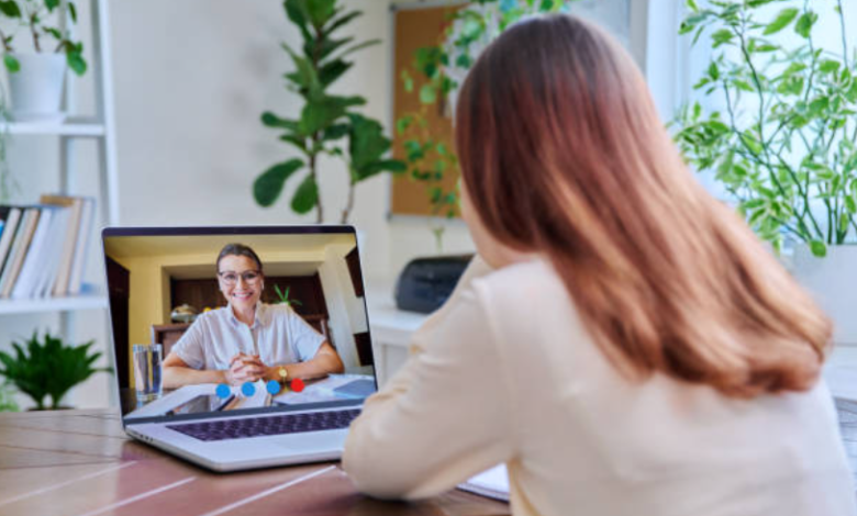 Online Therapist Benefits and How to Choose the Right One